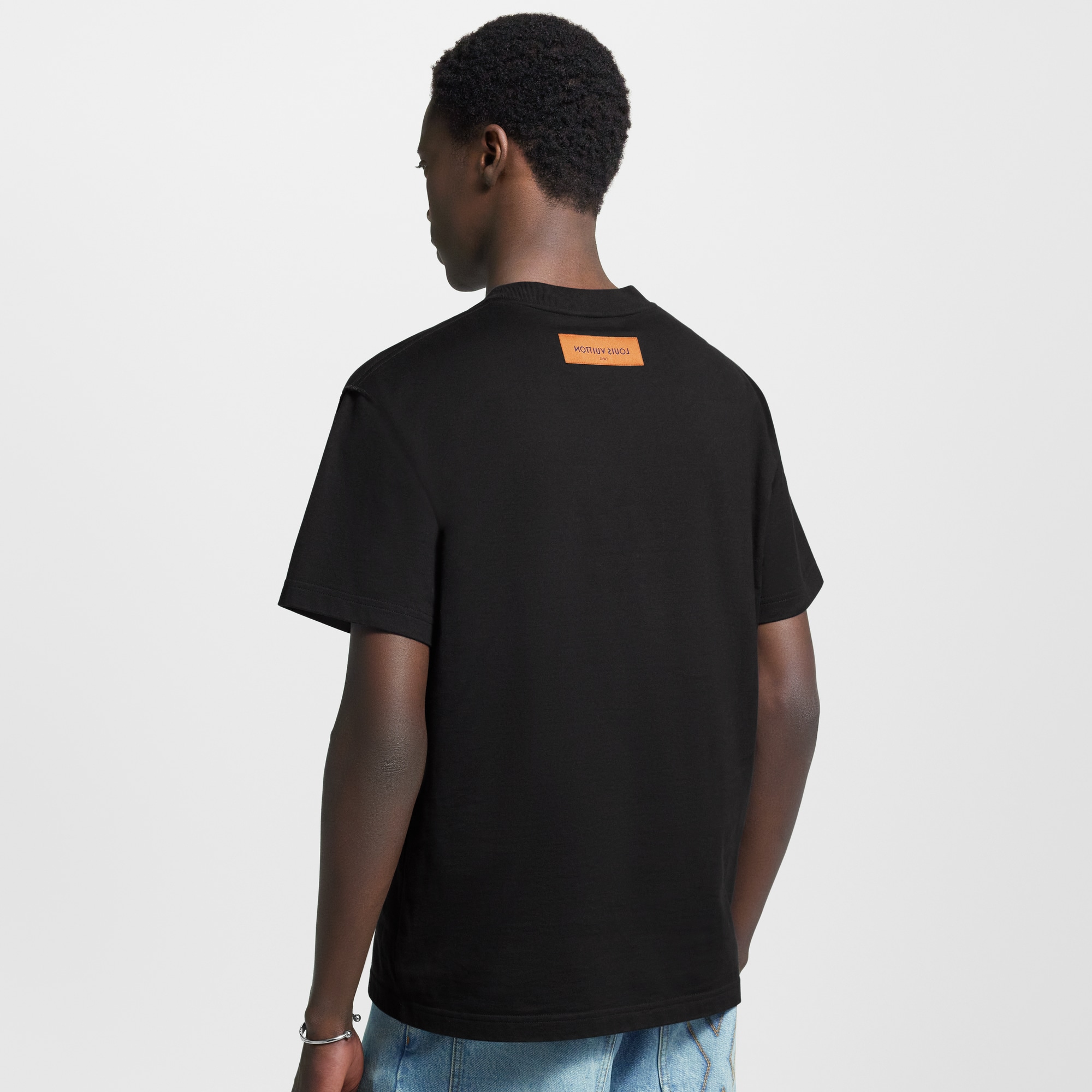 Embossed LV T-Shirt - Luxury Black | LOUIS VUITTON